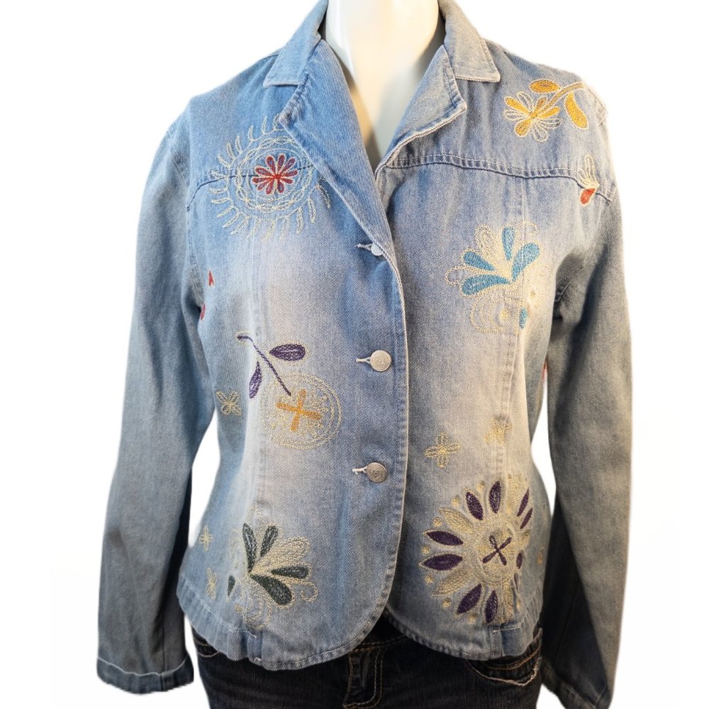 Clio Womens Size 12 Denim Jacket Vintage Floral Embroidered Light Wash Retro